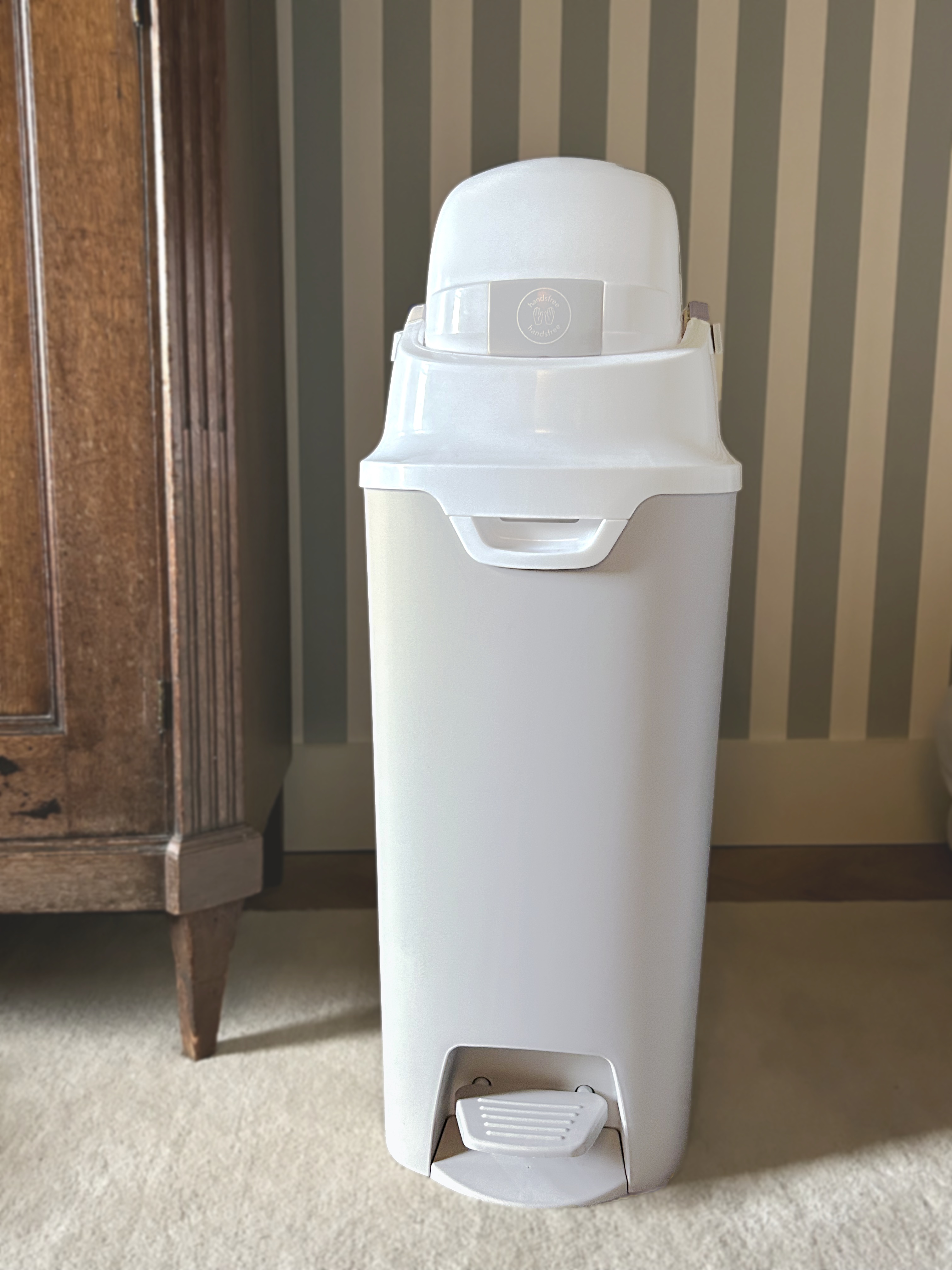 DiaperChamp ONE Handsfree Medium (Mains libres) - Argent (10 SACS ÉCOLOGIQUES inclus gratuitement)